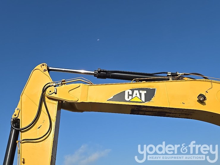2015-caterpillar-336-f-image-27