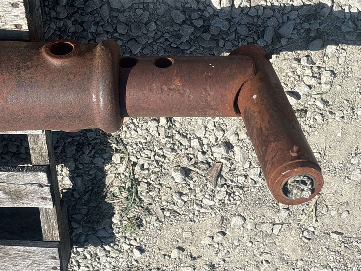 john-deere-model-b-wide-front-end-housing-image-7