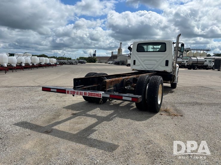 2007-international-durastar-4300-image-7