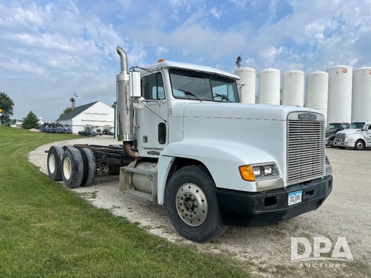 1993-freightliner-truck-(jn2646,-unit-42339)-image-5