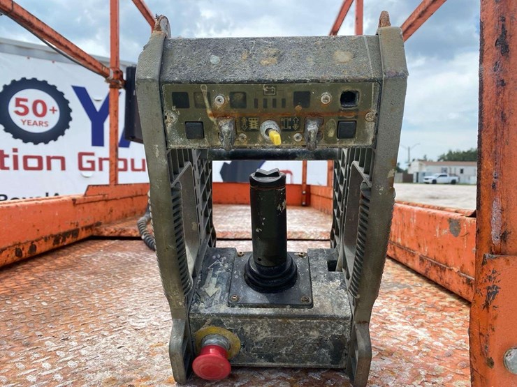 2018-jlg-3246es-image-15