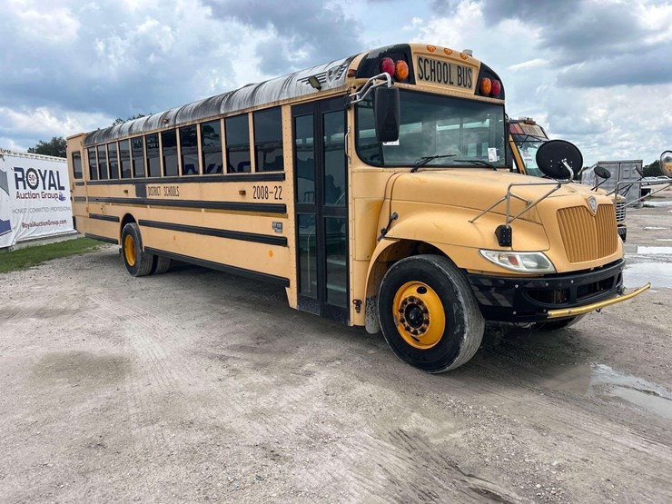 2009-ic-corporation-pb105-school-bus-image-2