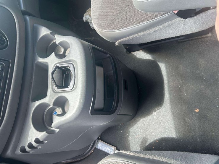 2004-ford-e350-image-14