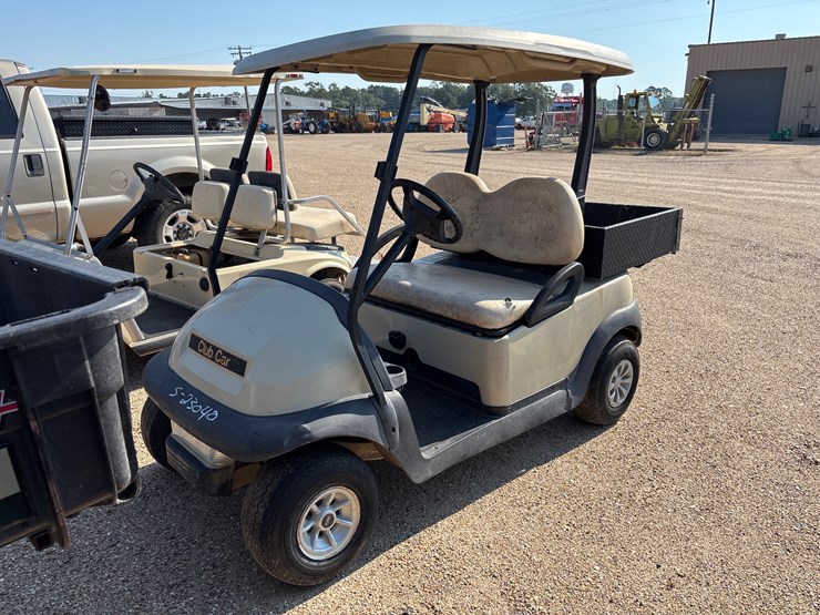 #23040-•-club-car-golf-cart,-white-|-parts-or-repair-image-1
