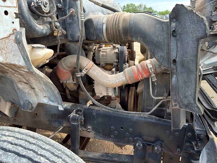 2005-ford-f650-image-10