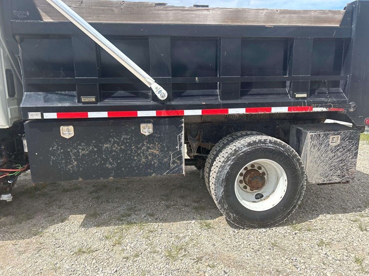2021-international-hv507-4x4-12ft-single-axle-dump-truck-image-22
