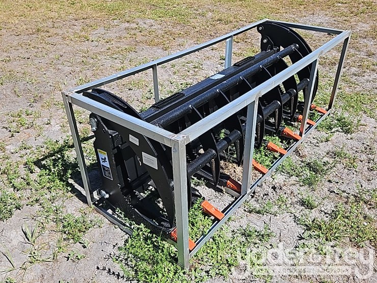 heavy-grass-fork-grapple-to-suit-skidsteer-image-4