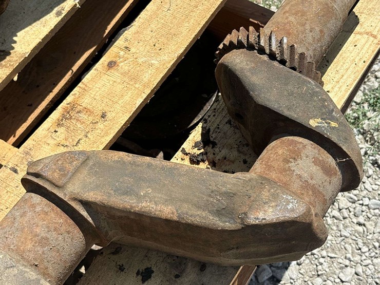 john-deere-model-g-crankshaft-image-5
