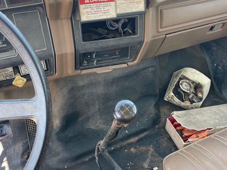 1993-ford-f700-image-40