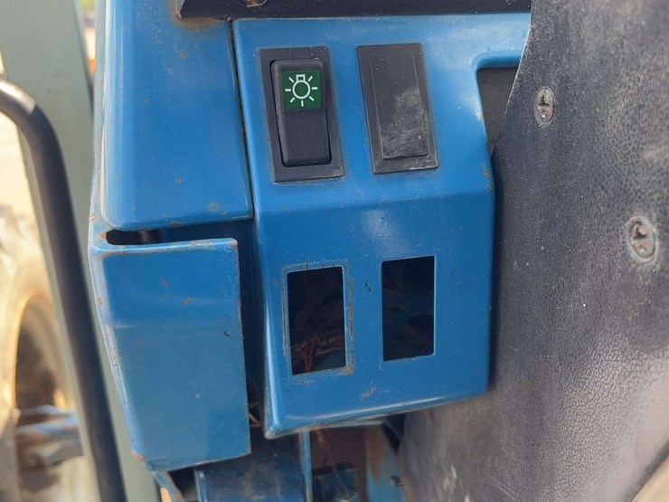 ford-7740-image-21