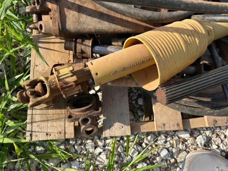 3-hydraulic-rams/parts,-4---pto-shafts-image-3