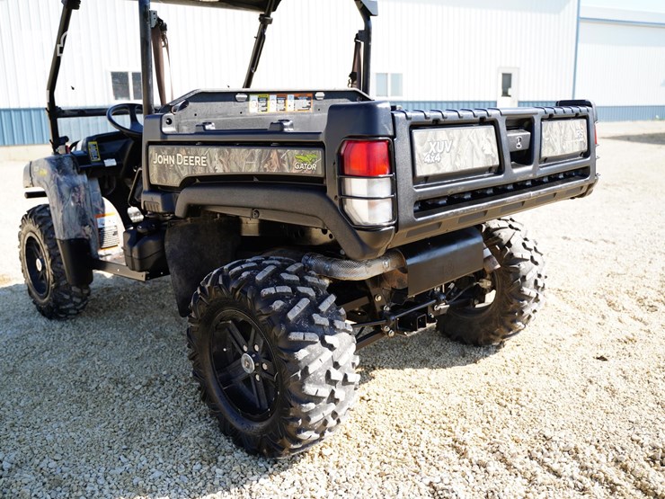 2017-john-deere-gator-xuv-825i-image-19