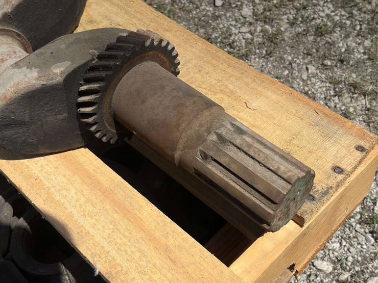 john-deere-model-g-crankshaft-image-8