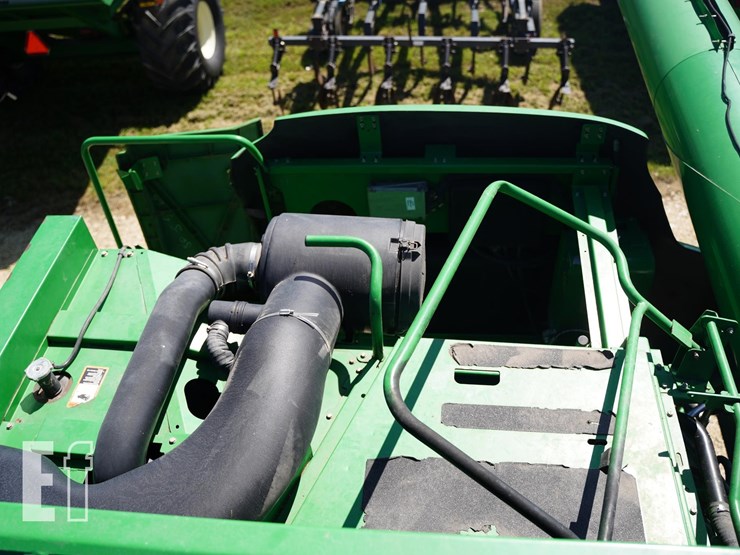 2005-john-deere-9660-sts-image-23
