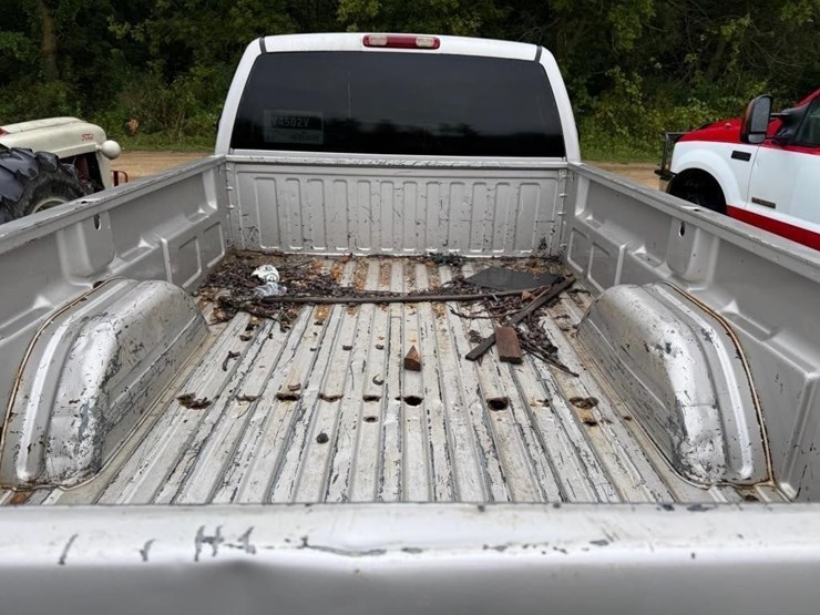 2006-chevy-silverado-1500-ls-truck-image-10