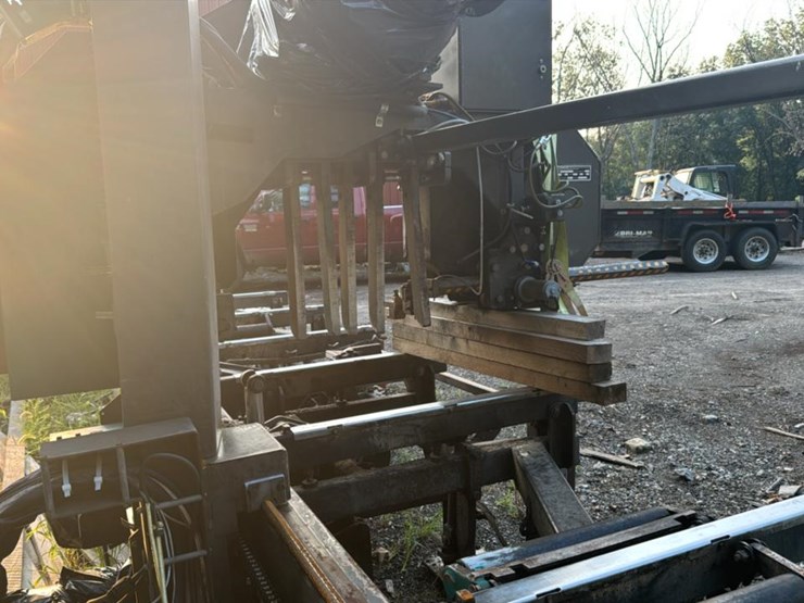 #129-•-2004-wood-mizer-lt300-bandmill-image-34