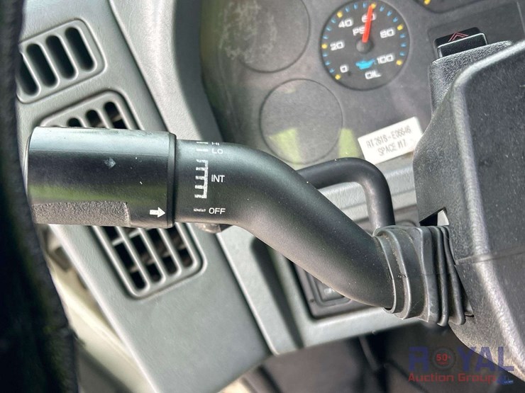 2003-international-durastar-4200-image-13