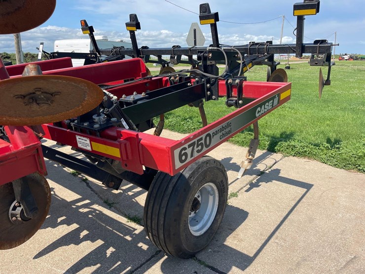 case-ih-6750-image-8