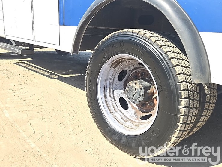 2019-ford-f550-xl-image-17
