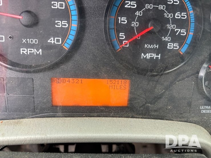 2013-international-durastar-4400-image-67