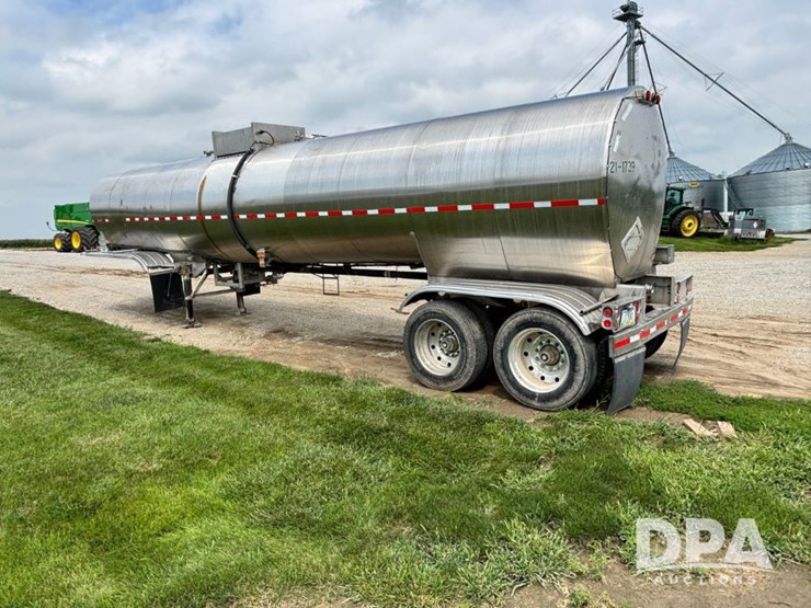 1984-fruehauf-tanker-image-10