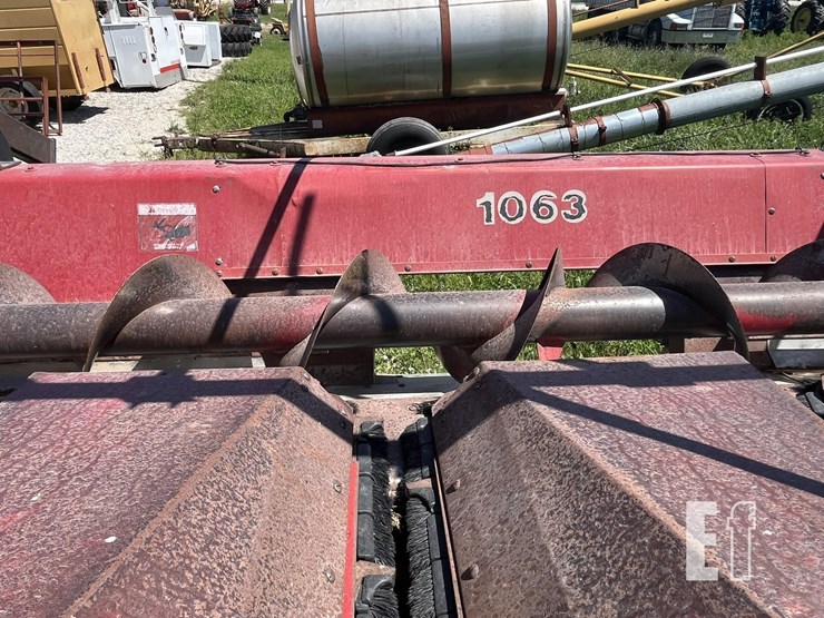 case-ih-1063-image-3