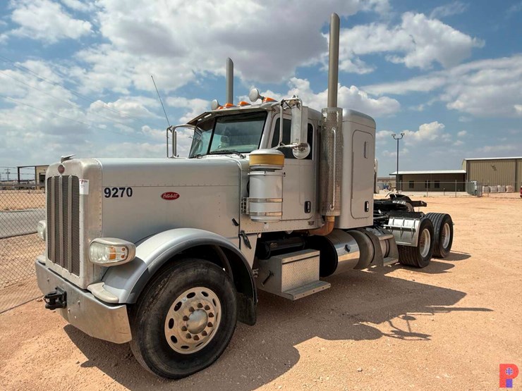 2013-peterbilt-388-image-1