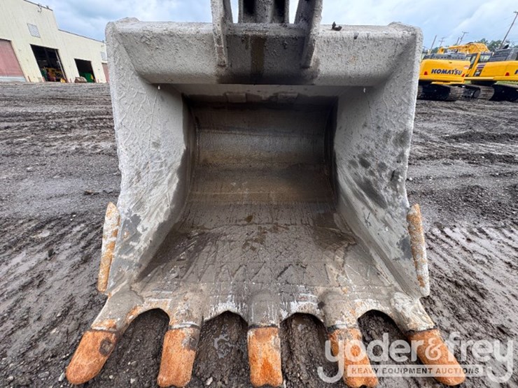 2006-komatsu-pc200-lc-7-image-17