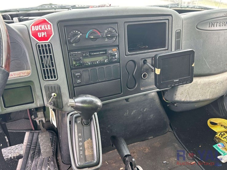 2003-international-durastar-4200-image-14