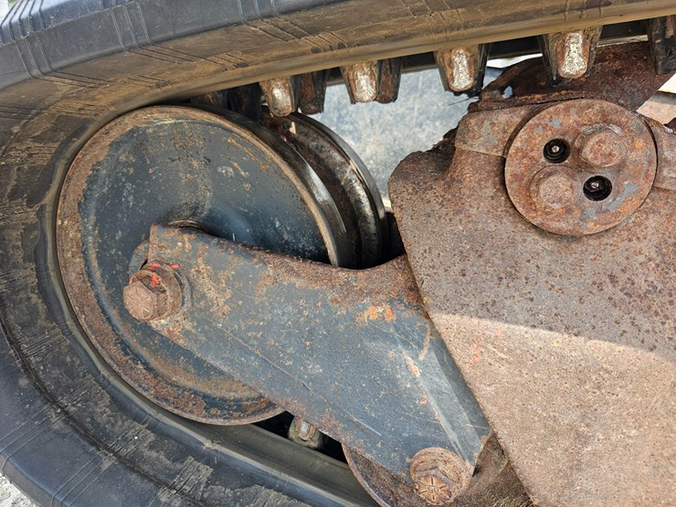 2019-bobcat-t870-image-87