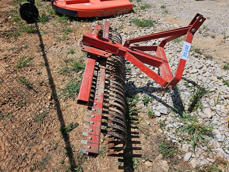 #20732-•-72"-rock-rake-image-5