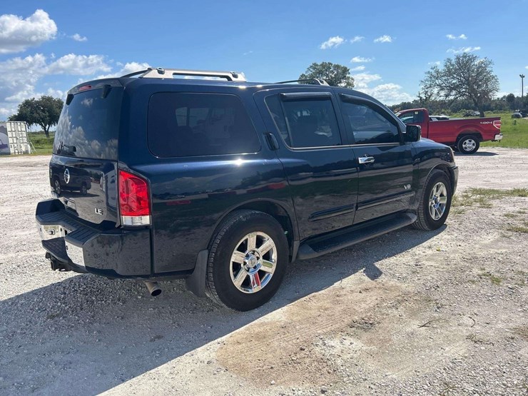 2007-nissan-armada-image-3