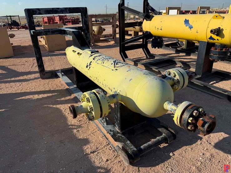 skid-mtd-18”-x-8’6”-5000psi-vertical-sand-separator-image-1