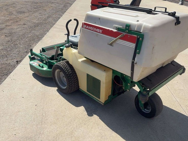 2000-ransomes/bobcat-zt100-zero-turn-collection-mower-image-4