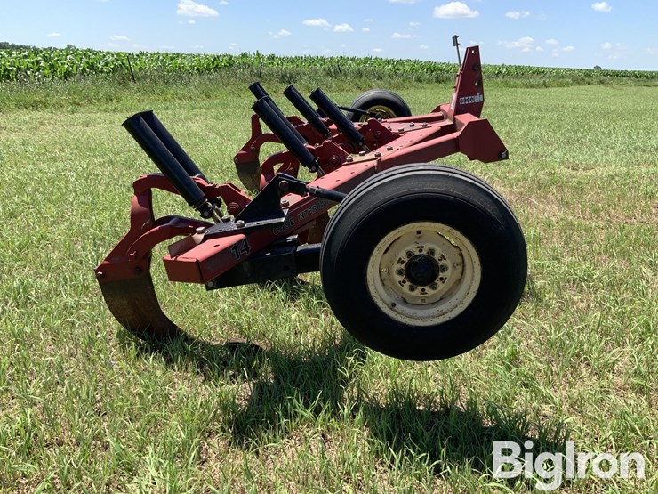 case-ih-14subso-ripper-image-4