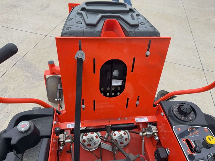 2023-bad-boy-724cc-magnum-zero-turn-mower-image-23