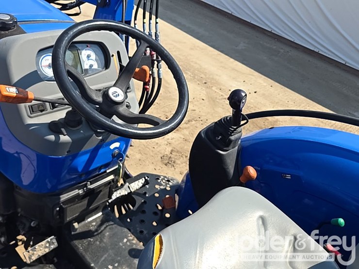 2021-new-holland-workmaster-60-image-52