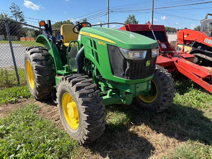 john-deere-5075e-image-4