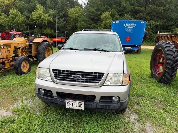 2003-ford-explorer-image-3