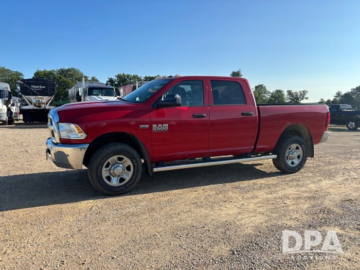 2014-dodge-ram-2500-image-2