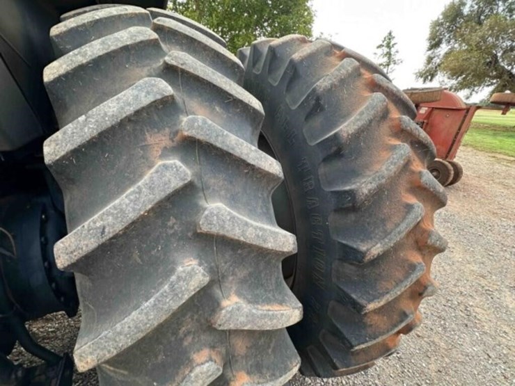 case-7130-tractor-image-8