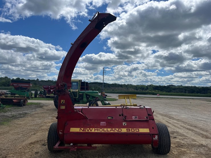 new-holland-900-image-6