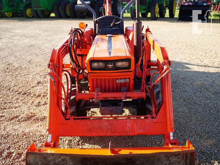 kubota-b8200-image-12