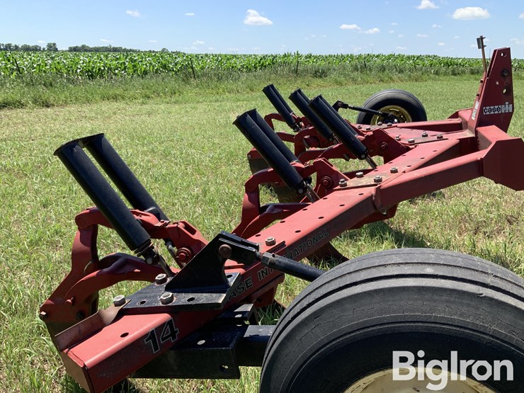 case-ih-14subso-ripper-image-19