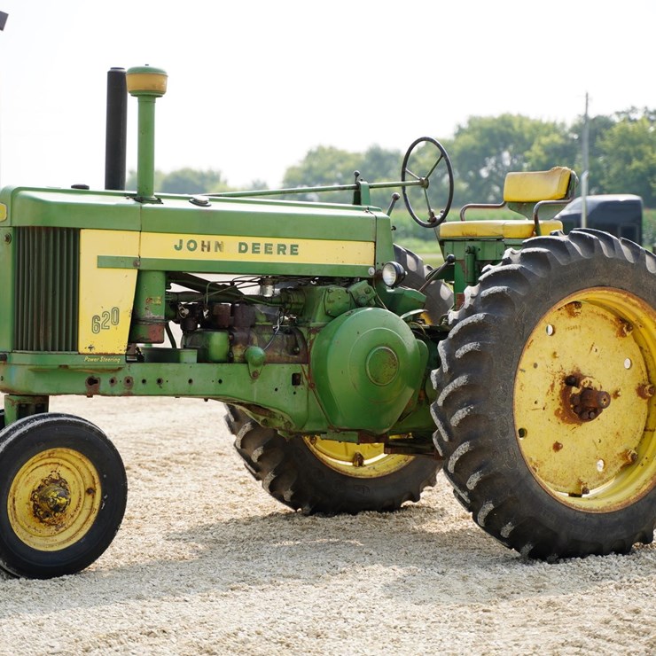 JOHN DEERE 620