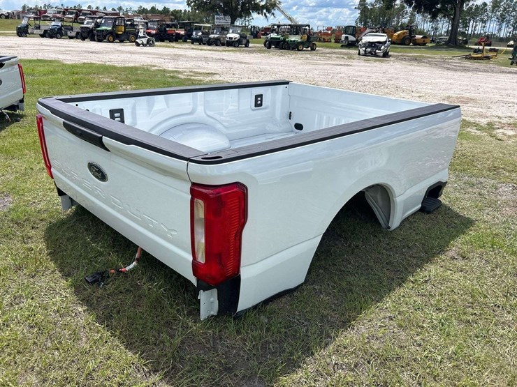 ford-super-duty-pickup-truck-bed-image-3