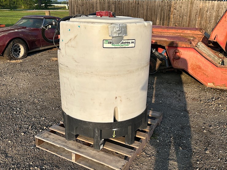 snyder-industries-polyolefin-agri-tank-image-1