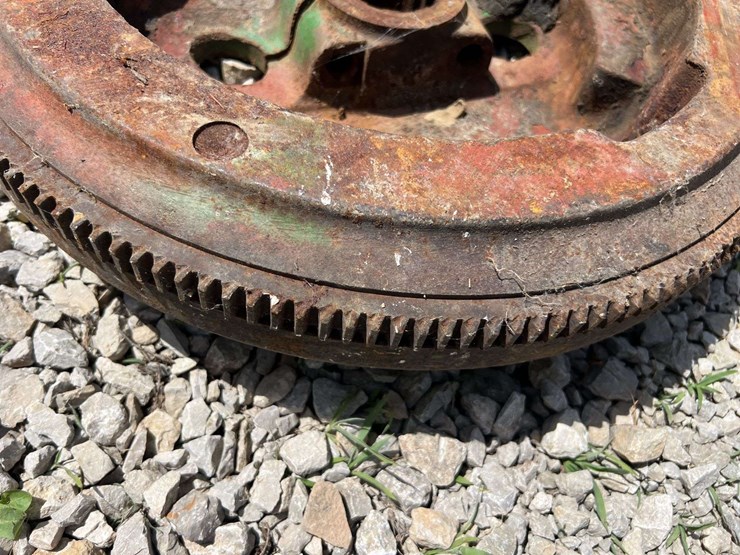 john-deere-model-g-flywheel-image-5