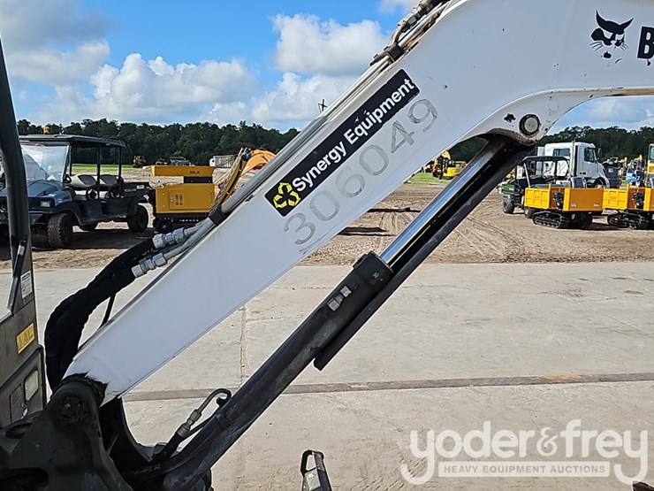 bobcat-e32-image-14