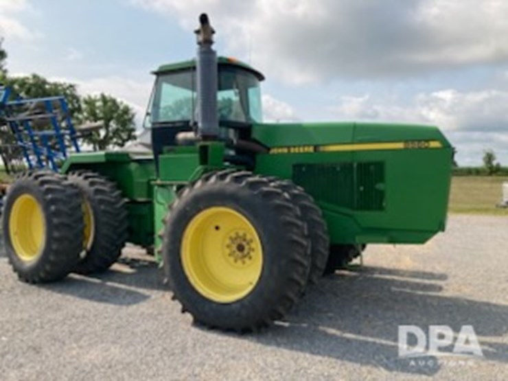 1990-john-deere-8560-image-1